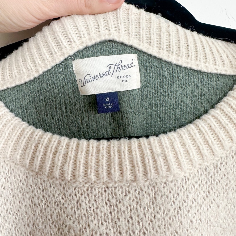 Universal Threads | Landscape Mountains Crewneck … - image 5